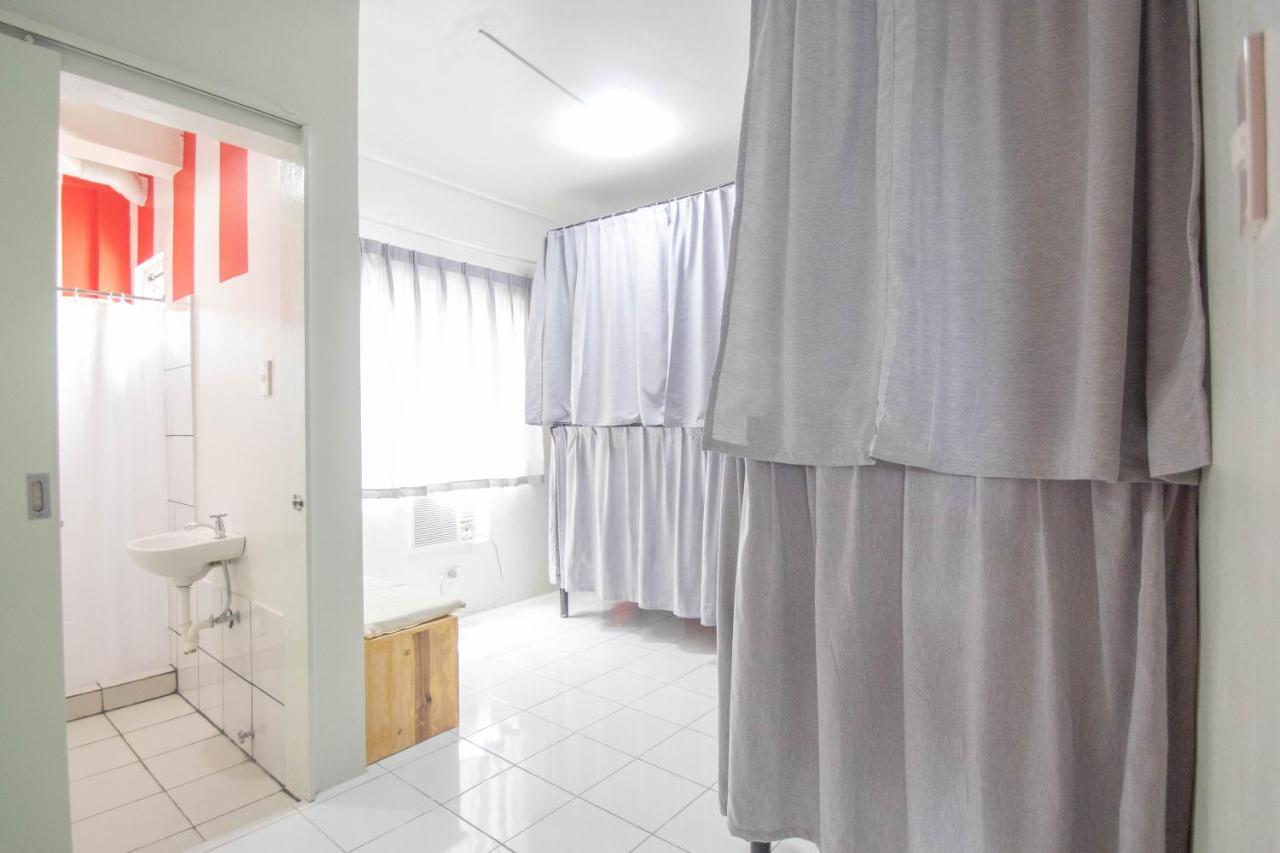 Innspired Hostel Ph In Makati, Metro Manila Makati City Екстериор снимка