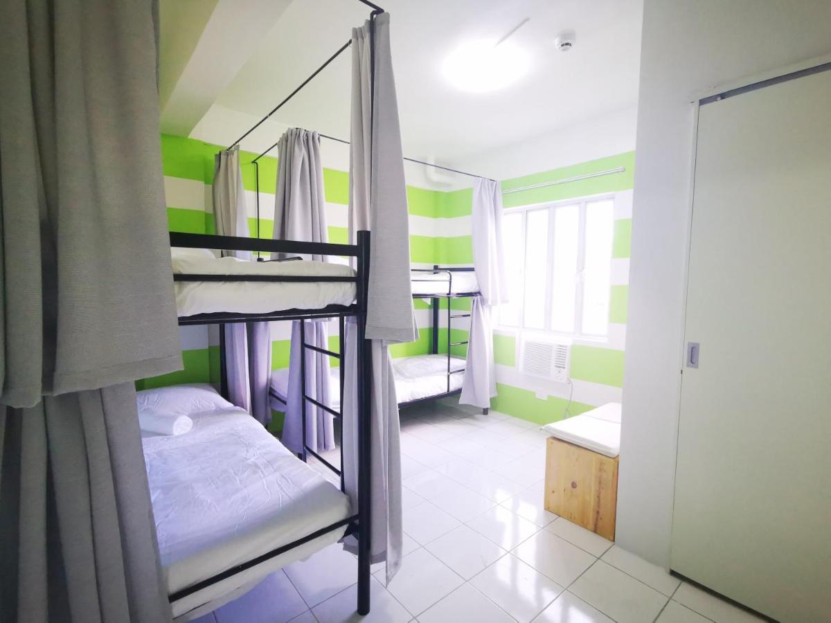 Innspired Hostel Ph In Makati, Metro Manila Makati City Екстериор снимка